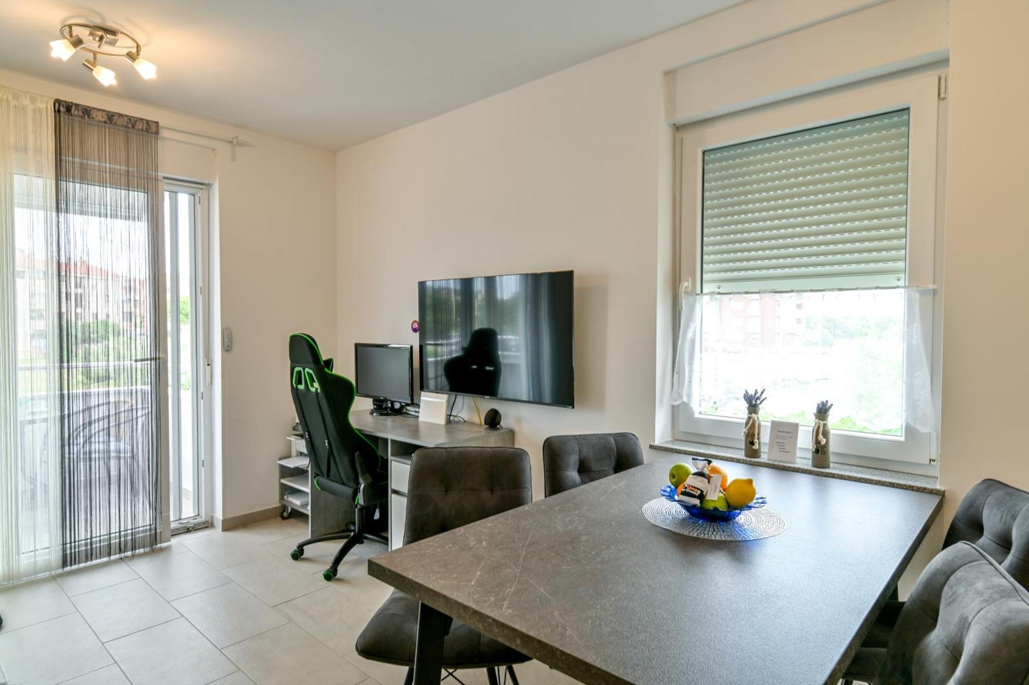 Apartment Uma Umag Bagian luar foto