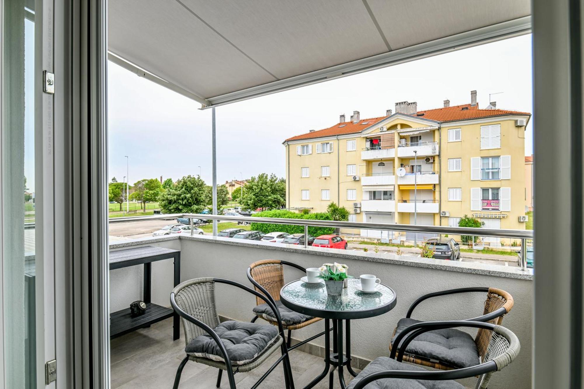 Apartment Uma Umag Bagian luar foto
