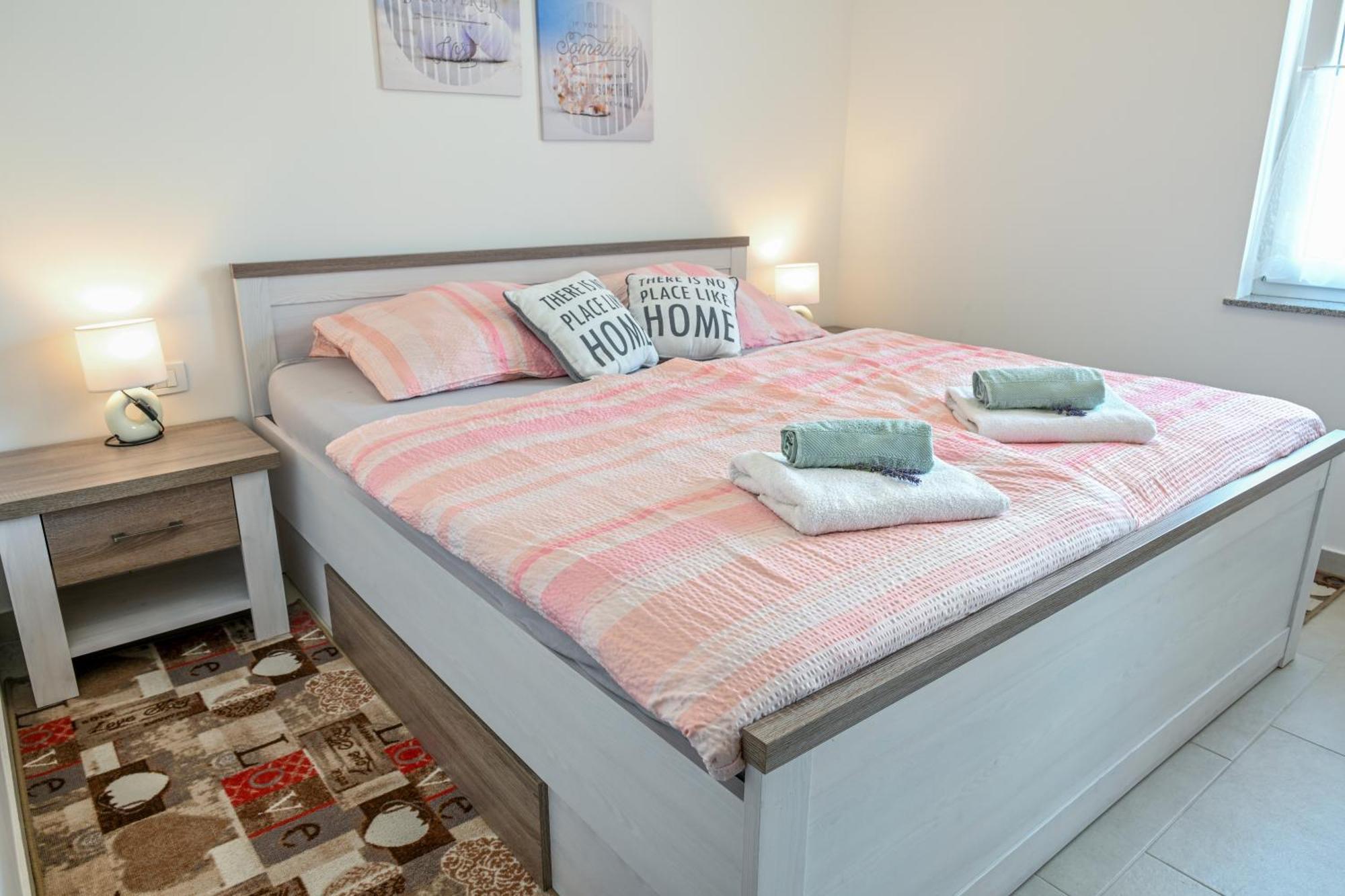 Apartment Uma Umag Bagian luar foto